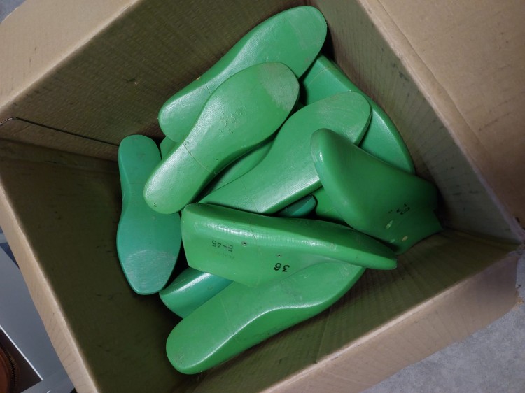double shoe pneumatic press prasa pneumatyczna szewska klejenie podeszw butow cobbler machine naprawa obuwia warsztat szewski shoe repair sole press industrial narzedzia kaletnicze produkcja made in poland profesjonalna maszyna Shoelovers.pl